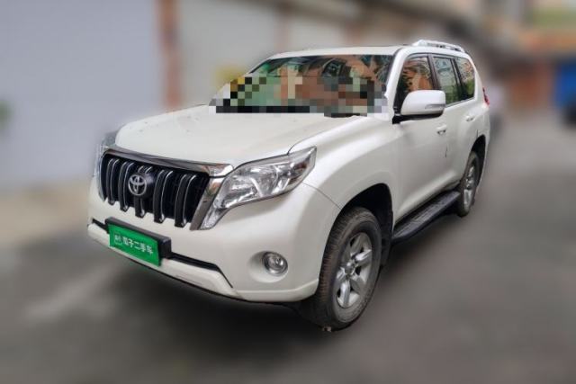 Used Toyota Prado Toyota Prado, 2014 model, 2.7L automatic, parallel import, 5-seater, gasoline-powered.