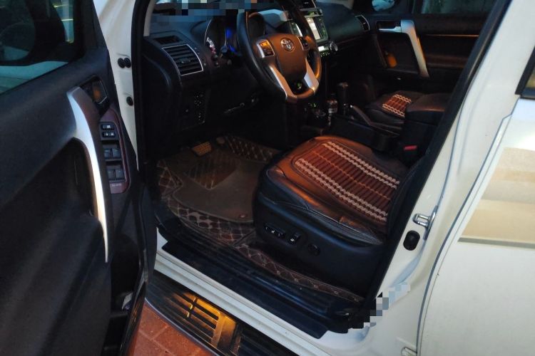 Used Toyota Prado 2014 4.0L Automatic TX-L Left Front Seat
