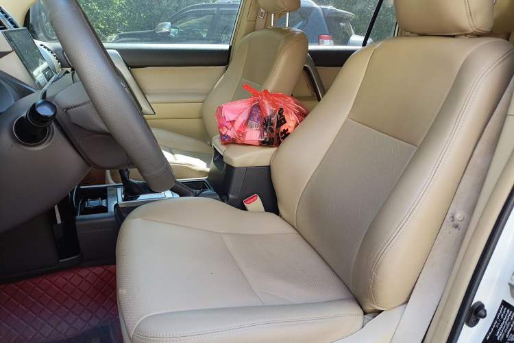 Used Toyota Prado 2014 2.7L Middle East Version Parallel Import Left Front Seat