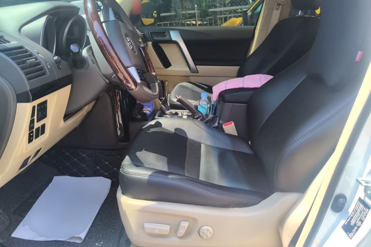Used Toyota Prado 2014 2.7L Automatic Luxury Edition Left Front Seat