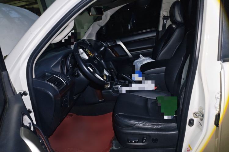 Used Toyota Prado 2014 4.0L Automatic TX-L NAVI Left Front Seat