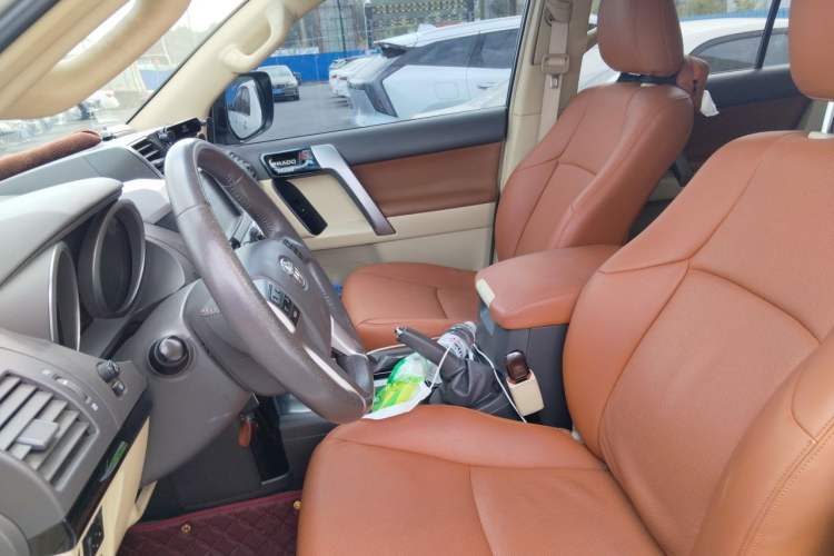 Used Toyota Prado 2014 2.7L Automatic Luxury Edition Left Front Seat