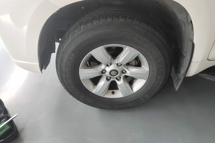 Used Toyota Prado 2014 4.0L Middle East Version Left Front Wheel Hub