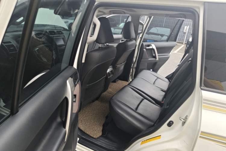Used Toyota Prado 2014 4.0L Automatic TX-L Left Rear Seat