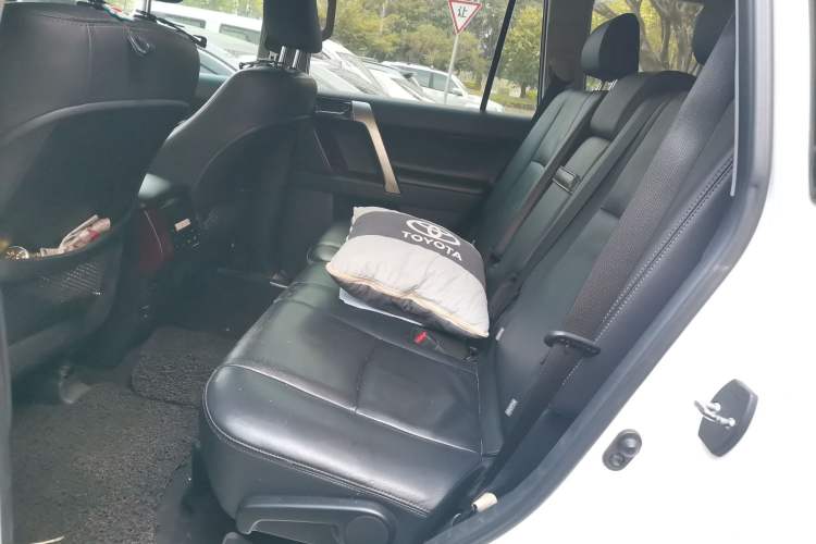 Used Toyota Prado 2014 4.0L Automatic TX-L NAVI Left Rear Seat
