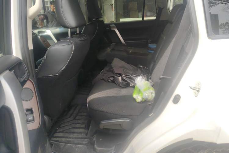 Used Toyota Prado 2014 4.0L Automatic TX-L NAVI Left Rear Seat