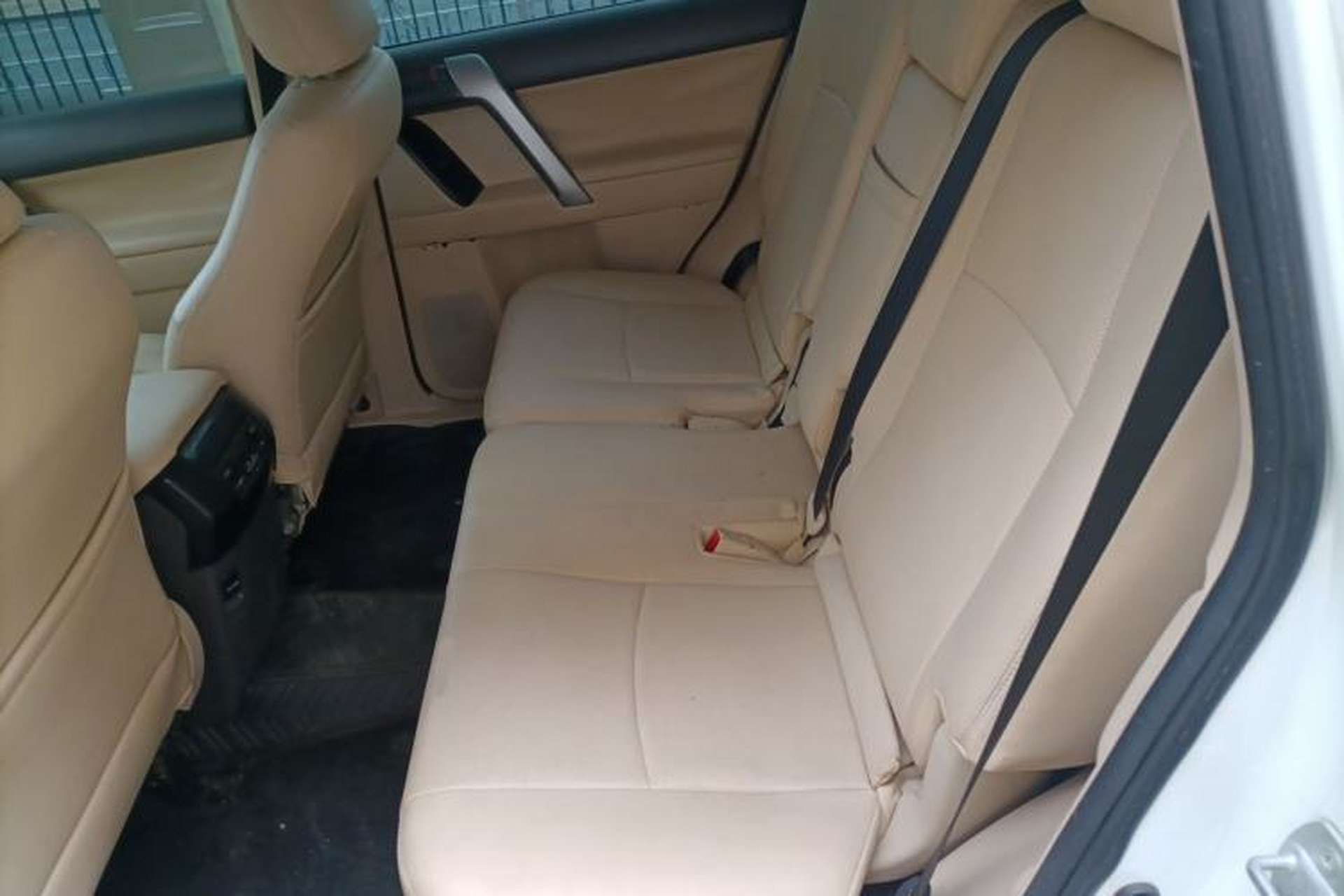 Used Toyota Prado 2014 2700 TX 7-Seater Middle East Version Left Rear Seat