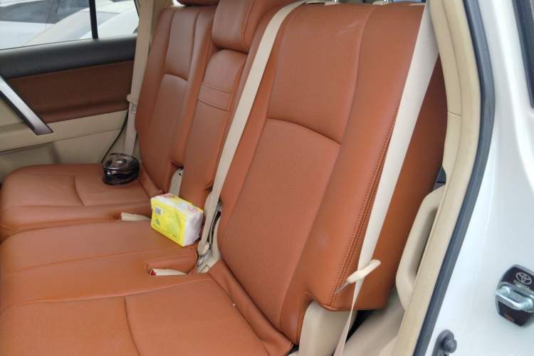Used Toyota Prado 2014 2.7L Automatic Luxury Edition Left Rear Seat