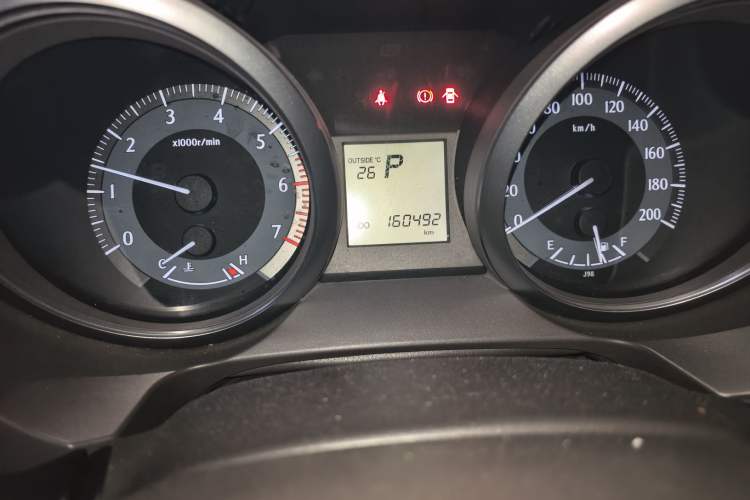 Used Toyota Prado 2014 2700 TX 7-Seater Middle East Version Odometer Close Up