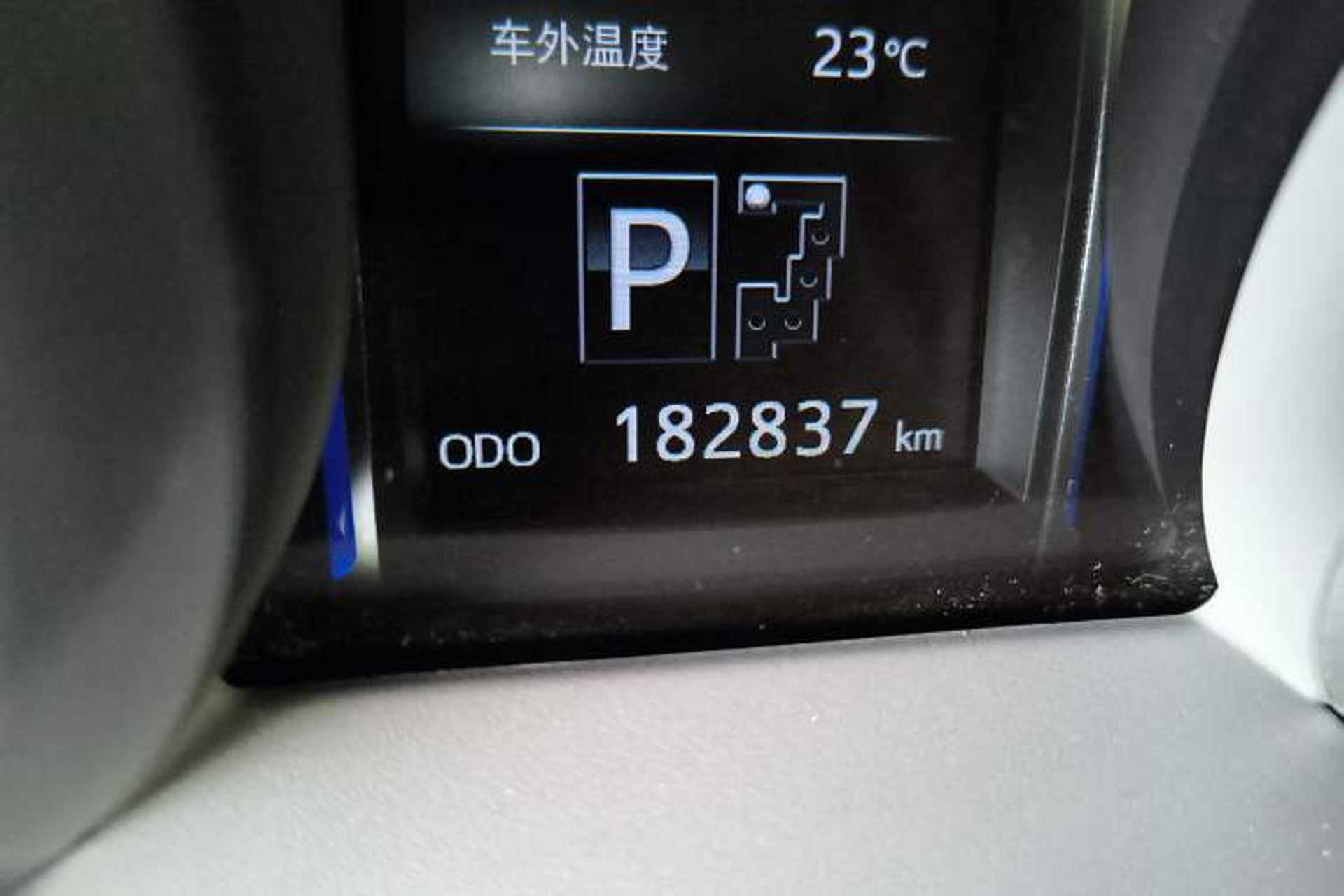 Used Toyota Prado 2014 4.0L Automatic TX-L Odometer Close Up
