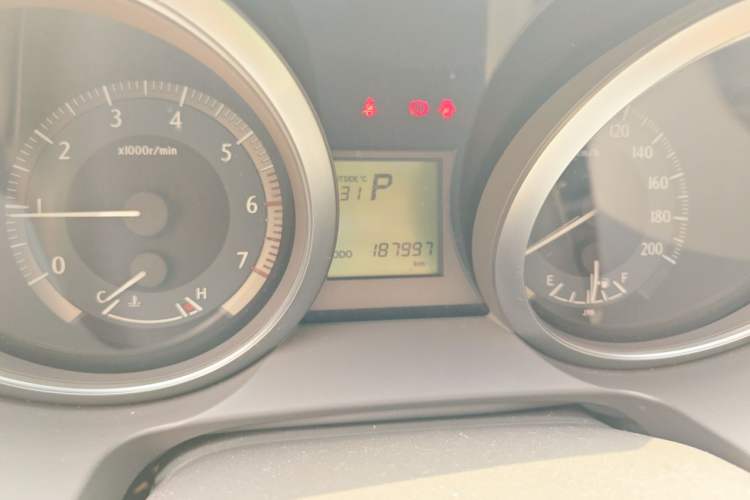 Used Toyota Prado 2014 2.7L Automatic Standard Edition Odometer Close Up