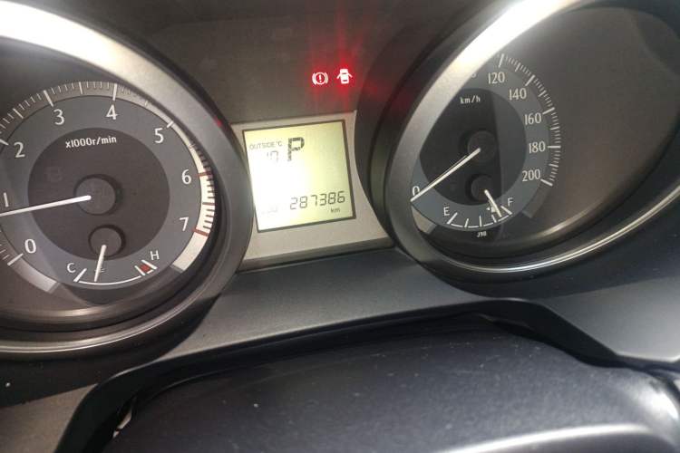 Used Toyota Prado 2014 2.7L Automatic Standard Edition Odometer Close Up