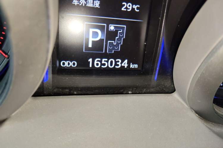 Used Toyota Prado 2014 4.0L Automatic TX-L Odometer Close Up
