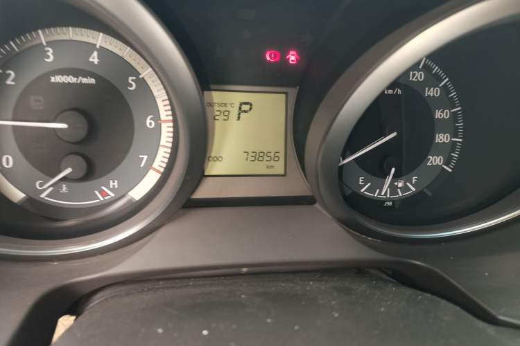 Used Toyota Prado 2014 2.7L Middle East Version Parallel Import Odometer Close Up