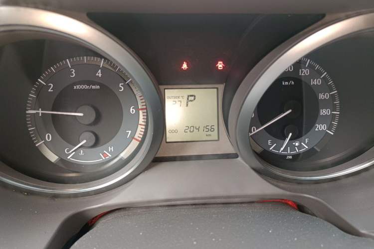 Used Toyota Prado 2014 2.7L Automatic Luxury Edition Odometer Close Up