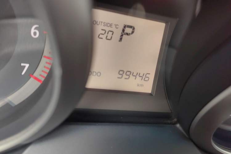 Used Toyota Prado 2014 2.7L Automatic Standard Edition Odometer Close Up