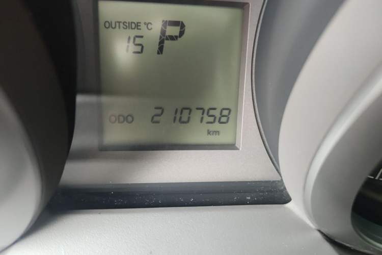 Used Toyota Prado 2014 4.0L Low-Power Version Middle East Edition Odometer Close Up