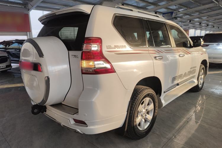 Used Toyota Prado 2014 2.7L Automatic Luxury Edition Rear Right 45 Deg