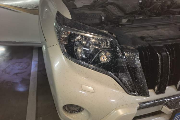 Used Toyota Prado 2014 2700 TX 7-Seater Middle East Version Right Front Headlight