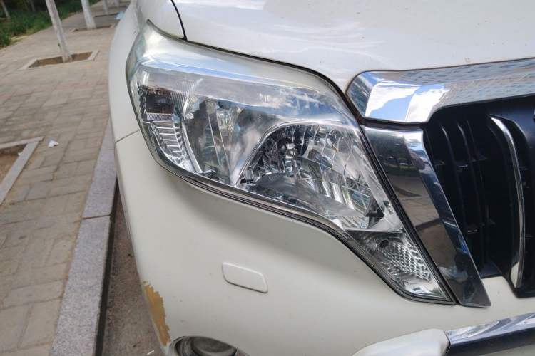 Used Toyota Prado  Right Front Headlight