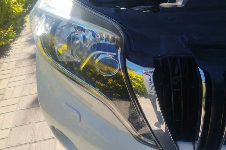 Used Toyota Prado  Right Front Headlight