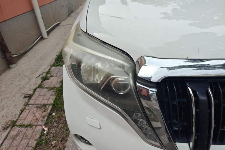 Used Toyota Prado 2014 4.0L Automatic TX-L Right Front Headlight