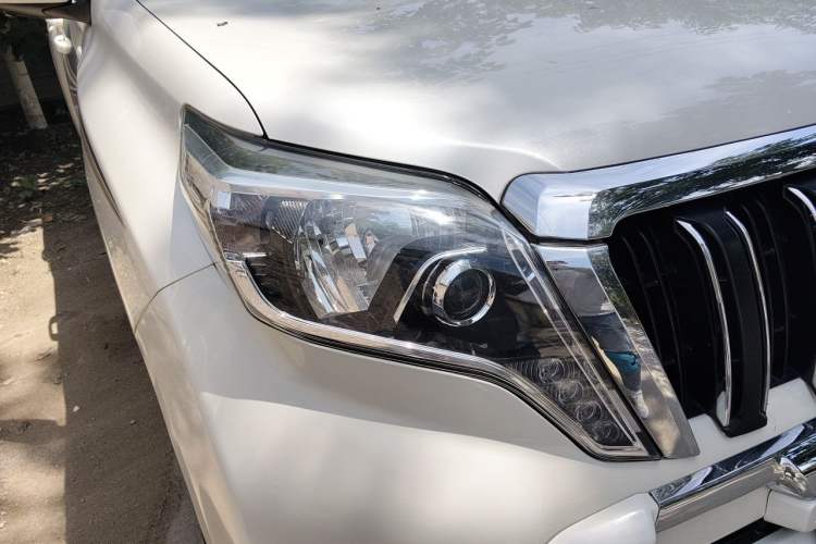 Used Toyota Prado 2014 4.0L Middle East Version Right Front Headlight