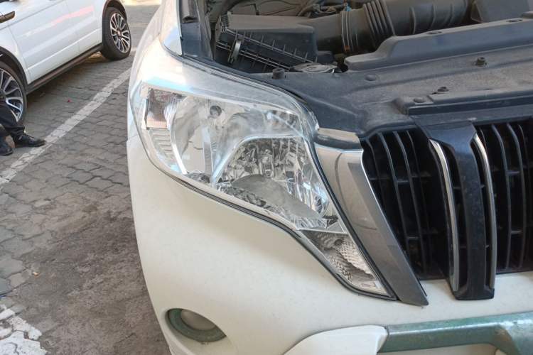 Used Toyota Prado  Right Front Headlight