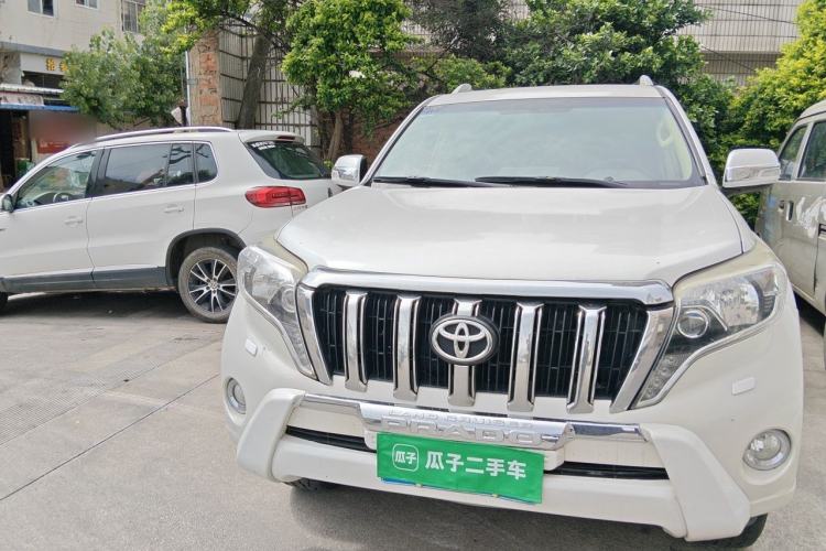 Used Toyota Prado  Right Front Headlight
