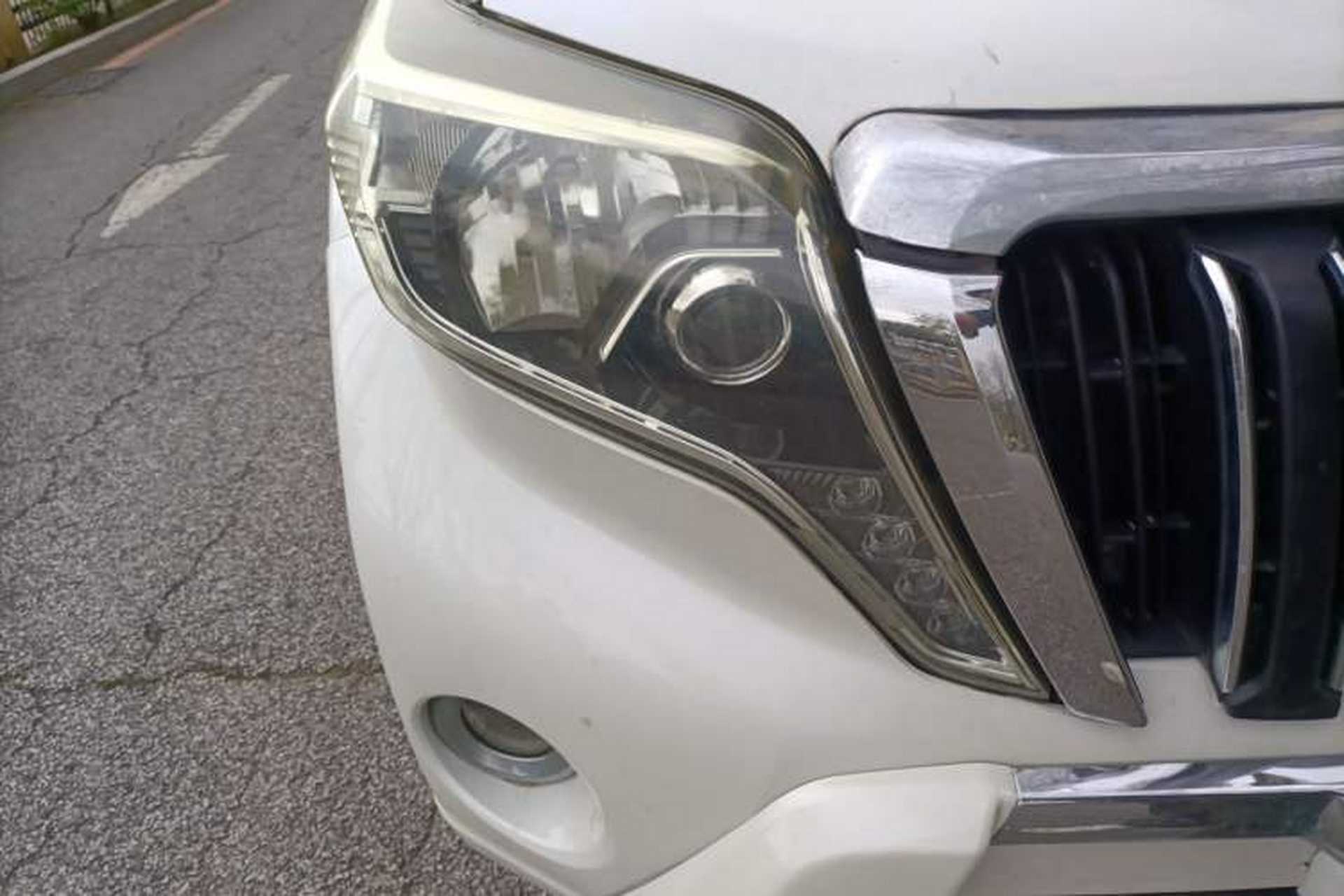 Used Toyota Prado 2014 2700 TX 7-Seater Middle East Version Right Front Headlight