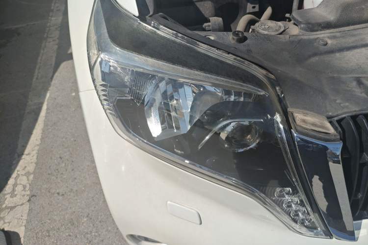 Used Toyota Prado  Right Front Headlight