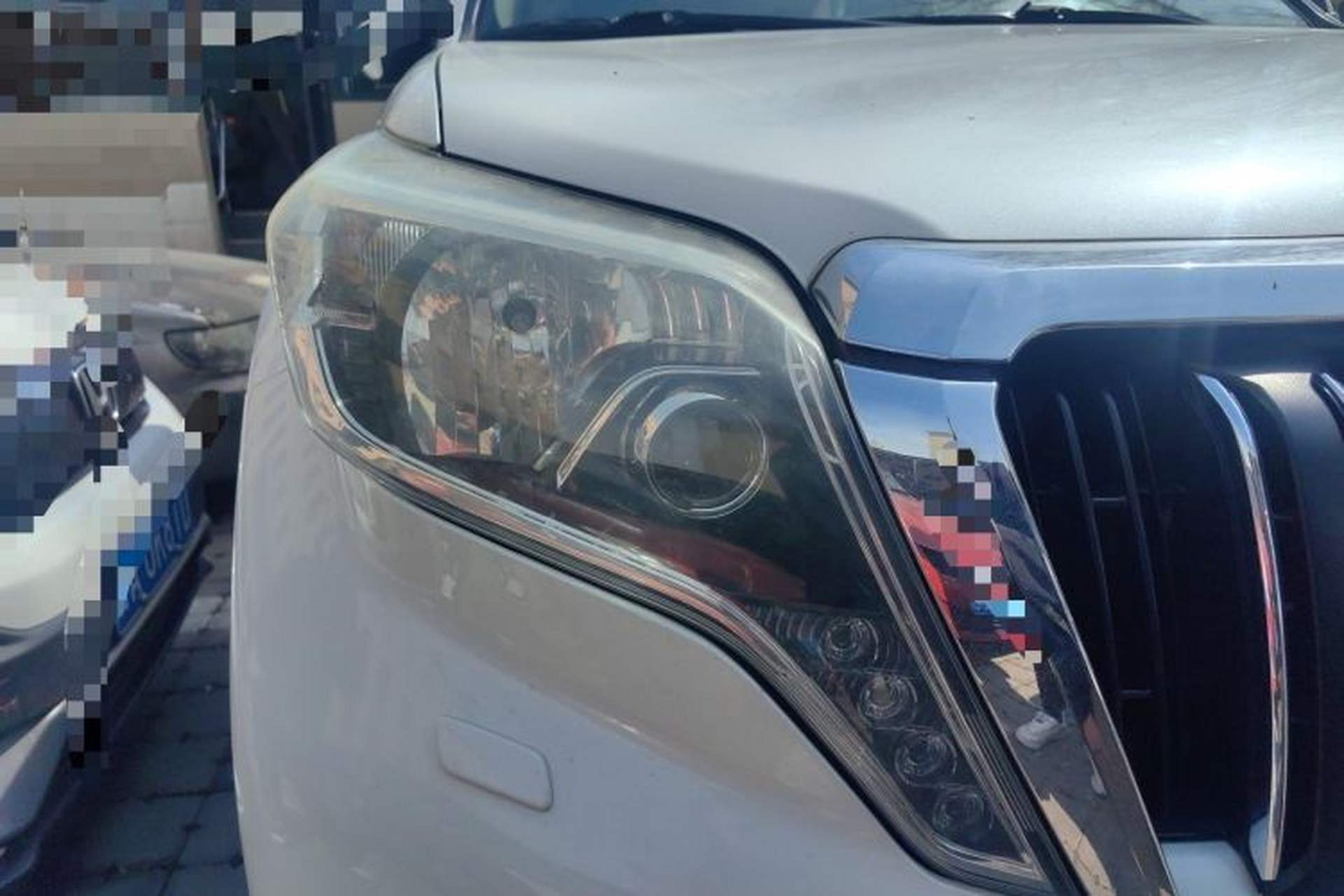 Used Toyota Prado  Right Front Headlight