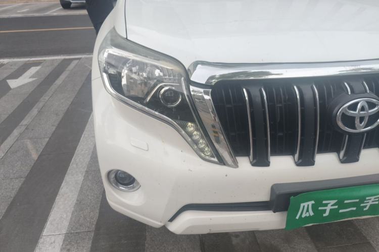 Used Toyota Prado  Right Front Headlight