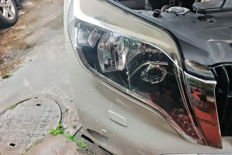 Used Toyota Prado  Right Front Headlight