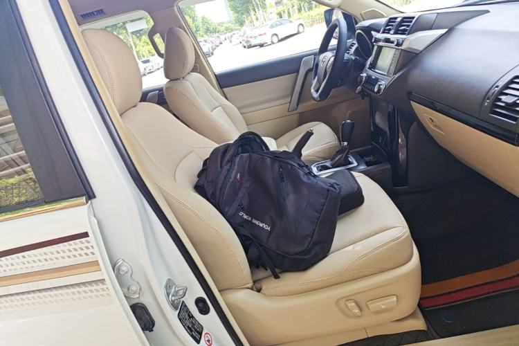 Used Toyota Prado 2014 2.7L Middle East Version Parallel Import Right Front Seat
