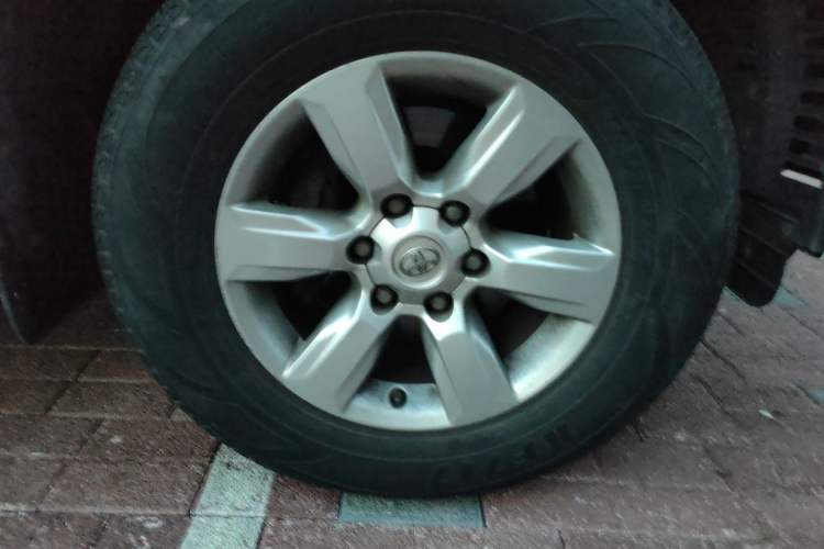 Used Toyota Prado 2014 4.0L Automatic TX-L Right Front Wheel Hub
