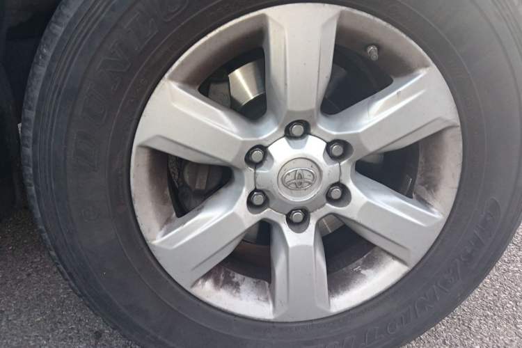 Used Toyota Prado 2014 4.0L Automatic TX-L Right Front Wheel Hub