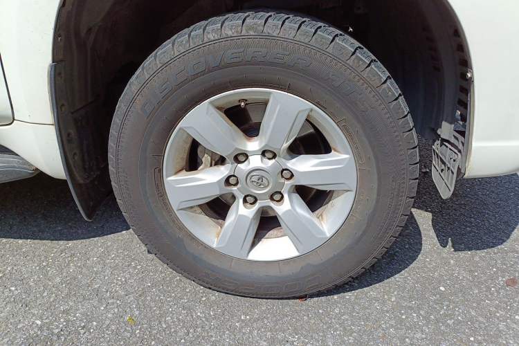 Used Toyota Prado 2014 2.7L Middle East Version Parallel Import Right Front Wheel Hub