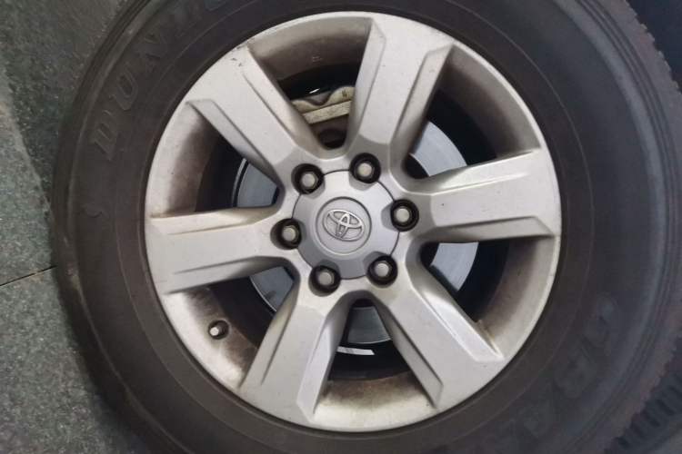 Used Toyota Prado 2014 4.0L Middle East Version Right Front Wheel Hub