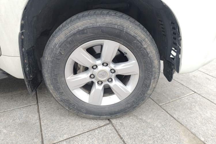 Used Toyota Prado 2014 4.0L Low-Power Version Middle East Edition Right Front Wheel Hub