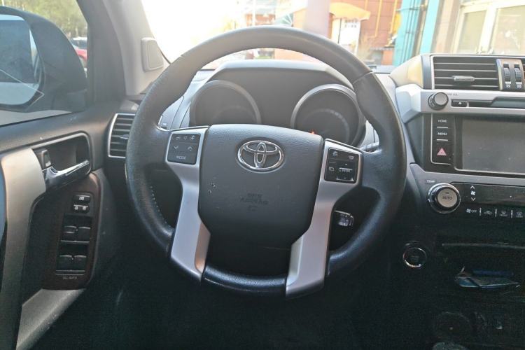 Used Toyota Prado 2014 4.0L Automatic TX-L Steering Wheel