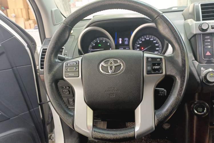 Used Toyota Prado 2014 4.0L Automatic TX-L Steering Wheel