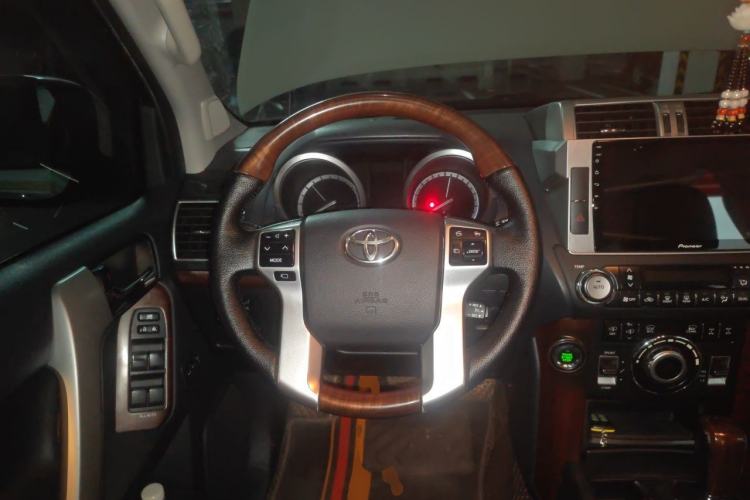 Used Toyota Prado 2014 4.0L Automatic VX NAVI Steering Wheel