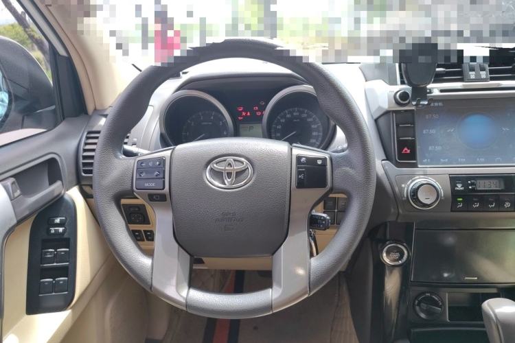 Used Toyota Prado 2014 2700 TX 7-Seater Middle East Version Steering Wheel