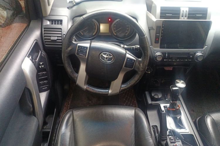 Used Toyota Prado 2014 2.7L Automatic Standard Edition Steering Wheel