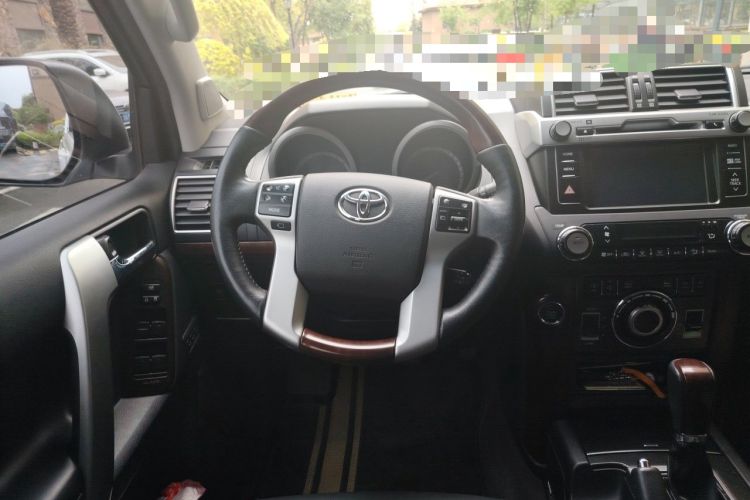Used Toyota Prado 2014 4.0L Automatic VX NAVI Steering Wheel