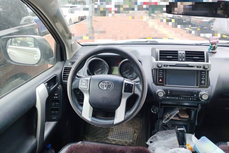 Used Toyota Prado 2014 2.7L Automatic Standard Edition Steering Wheel