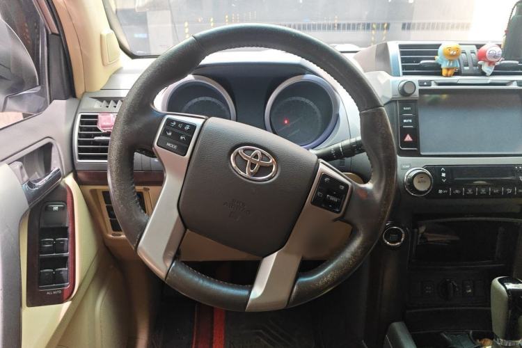 Used Toyota Prado 2014 4.0L Automatic TX-L Steering Wheel