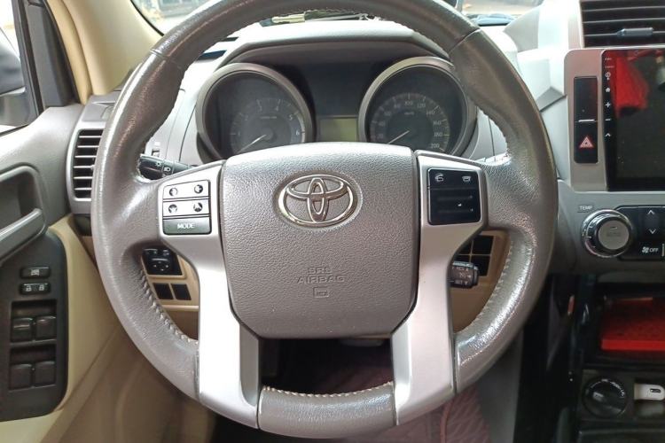 Used Toyota Prado 2014 2.7L Automatic Luxury Edition Steering Wheel