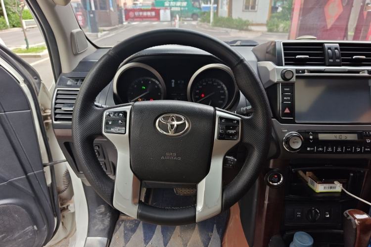 Used Toyota Prado 2014 4.0L Automatic TX-L Steering Wheel